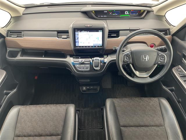 フリード1.5 ハイブリッド クロスター ホンダセンシング