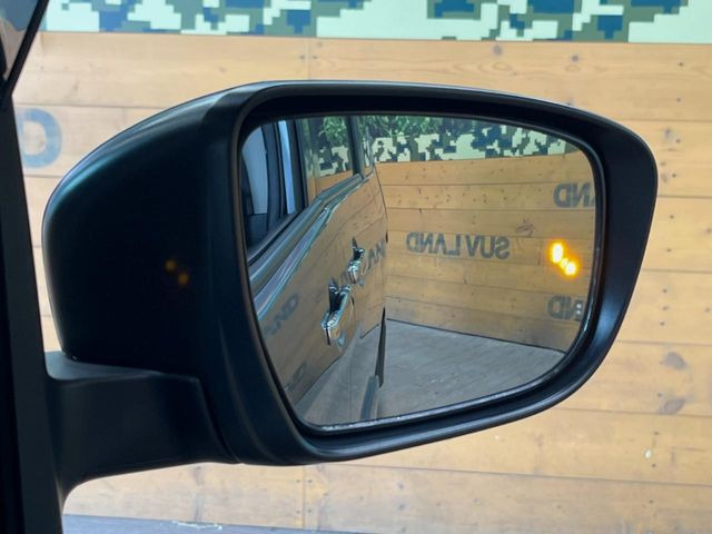 �y������p���m�z���s���A�h�A�~���[�̎��p�ɂȂ�₷���ӏ��Ɍ㑱�Ԃ��ڋ߂���ƃT�C�h�~���[�t�߂Ɍx����\���A�h���C�o�[�ɒ��ӊ��N�����Ă���܂��B