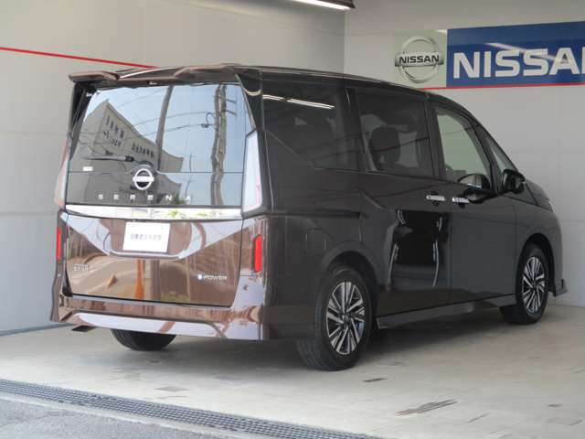 セレナ1.4 e-POWER ハイウェイスターV