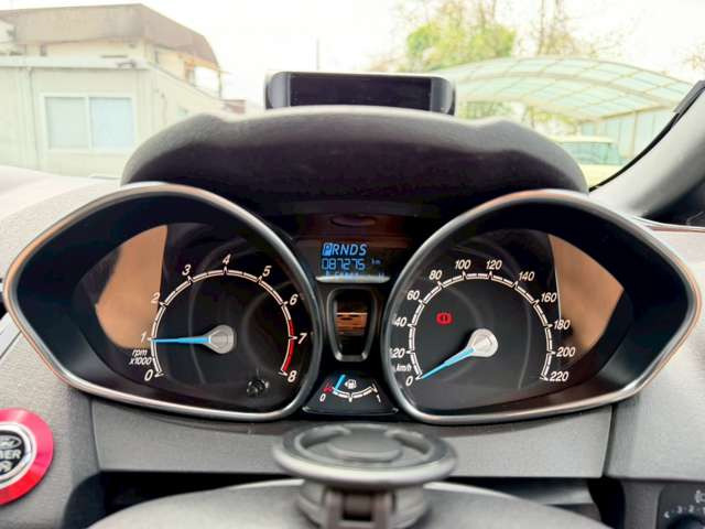 �C�ɂȂ邨�Ԃ�����܂�����E�̓d�b�ԍ����璼�ڂ��X�ɂ��₢���킹���������B�x�����@����ԗ����A��Ԃ܂łȂ�ł������������Ē����܂��B�X�^�b�t�ꓯ���A�����҂����Ă���܂��B