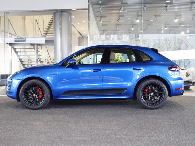 マカンGTS PDK 4WD