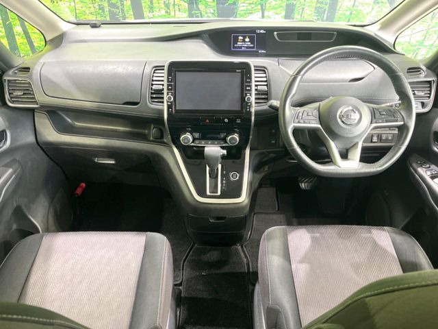 セレナ2.0 ハイウェイスター VセレクションII