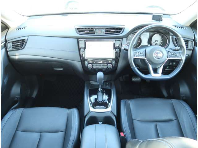 エクストレイル2.0 AUTECH iパッケージ ハイブリッド 4WD