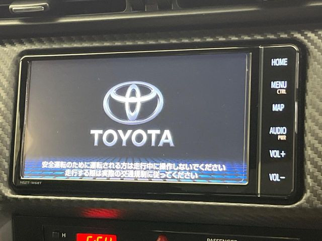 �y���[�J�[�����i�r�z�C���e���A�ɗn�����ރX�^�C���b�V���ȁu��p�݌v�v���[�J�[�i�r�𑕔��􎋔F���⑀�쐫�ȂǊ�{���\�ɂ��D��A���㎿�ȃJ�[���C�t�����y���݂��������܂��B