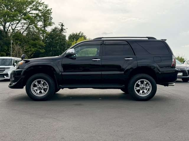 ���X�݌ɂ͊O���A�����N���[�j���O��ɓW�����A�����Ď��̏C�����̗L���A���[�^�[��������̗L������O�ҋ@�ւɂ�錟����S����{���Ă���܂��B�Ԍ��A�����A����h�������ЂőΉ��ł��܂��̂ł����S���������B