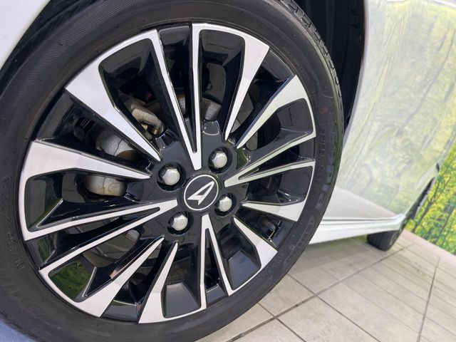 �y����15�C���`�A���~�z�C�[���z�O�ςɃ}�b�`���������A���~�z�C�[���𑕒����Ă���܂��B�e��ЊO�A���~�z�C�[����A�X�^�b�h���X�^�C�����戵�����Ă���܂��B���񂲑��k����������