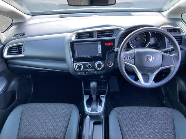 フィット1.3 13G Fパッケージ