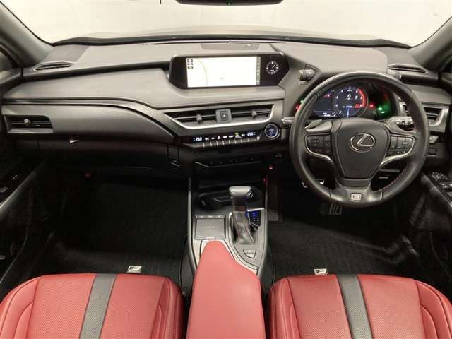 UX250h Fスポーツ