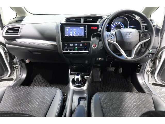 フィット1.5 ハイブリッド Lパッケージ