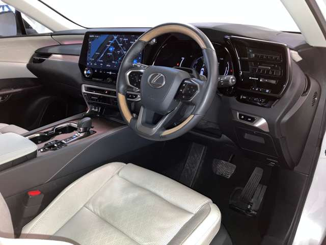 RX450h プラス バージョンL 4WD