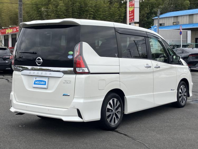 セレナ2.0 ハイウェイスター Vセレクション