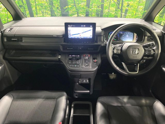 ステップワゴン2.0 e:HEV スパーダ