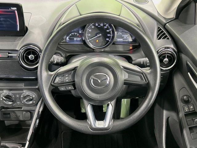 �y�X�e�A�����O�X�C�b�`�z�^�]���A�O������ڐ������炷���ƂȂ��A�I�[�f�B�I���̑��삪�\�ȕ֗��@�\!���S&���K�ȃh���C�u�����o���Ă���܂���