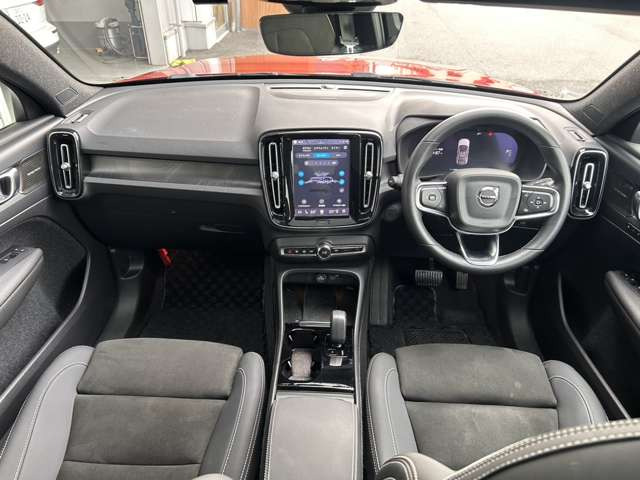 C40リチャージ アルティメット ツインモーター 4WD