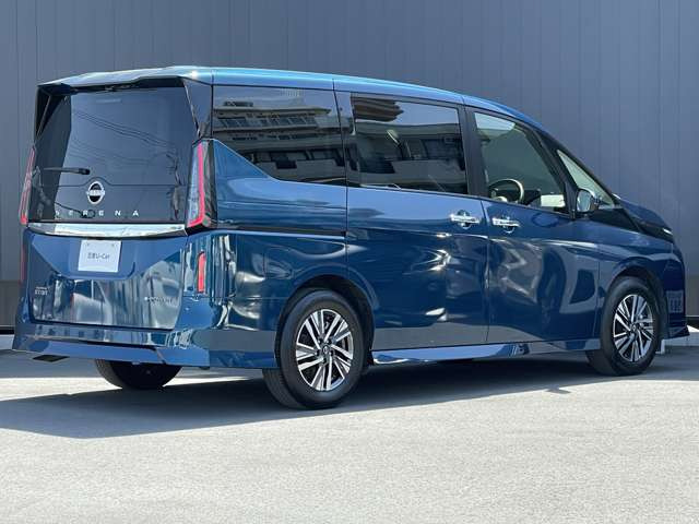 セレナ1.4 e-POWER ハイウェイスターV