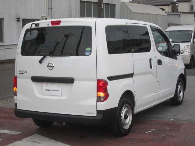 NV200バネットバン1.6 DX