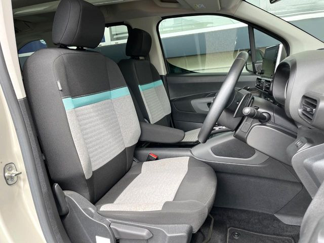 ���V�[�g�̎g�p��:�j��E�ւ�������Ȃ��A�����̒ʂ肫�ꂢ�ȏ�Ԃ��ێ����Ă���܂��B�܂��A�����N���[�j���O�E�R�[�e�B���O�����p�����������܂��B