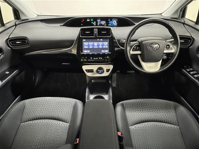 プリウス1.8 S セーフティ プラス