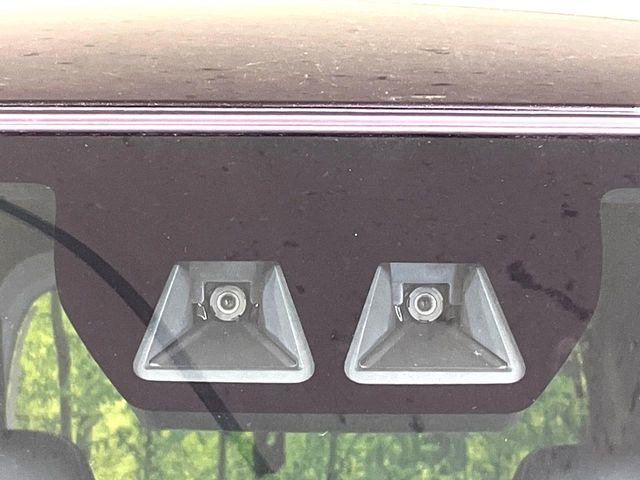 �y�X�}�[�g�A�V�X�g�z���s���ɑO���̎ԗ�����F�����A�Փ˂������Ȏ��͌x��ƃu���[�L�ŏՓˉ���Ɣ�Q�y�����A�V�X�g�B�����S�Ƀh���C�u�����y���݂��������܂��B