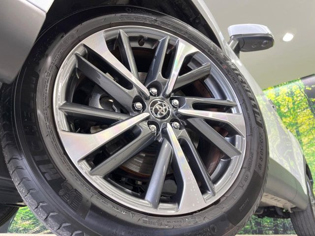 �y����18�C���`�A���~�z�C�[���z�O�ςɃ}�b�`���������A���~�z�C�[���𑕒����Ă���܂��B�e��ЊO�A���~�z�C�[����A�X�^�b�h���X�^�C�����戵�����Ă���܂��B���񂲑��k����������