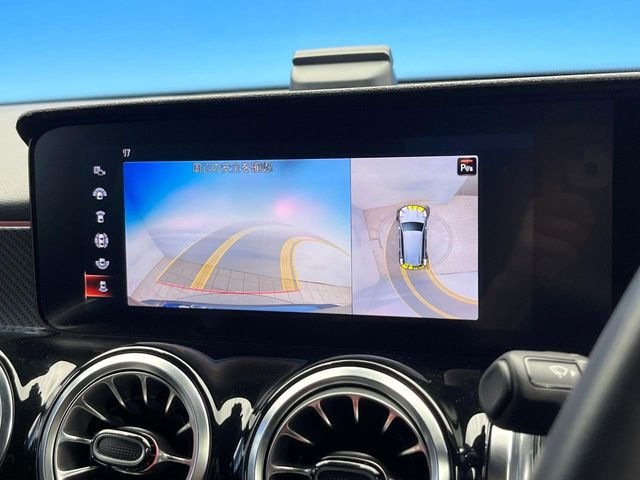 ���p�m���~�b�N�r���[���j�^�[:��p�̃J�����ɂ��A�ォ�猩���낵���悤�Ȏ��_��360�x�N���}�̎��͂��m�F���邱�Ƃ��ł��܂������p�������m�F���₷���A�����ꏊ�ł̐؂�Ԃ��⒓�Ԃ��X���[�Y�ɍs���܂��B