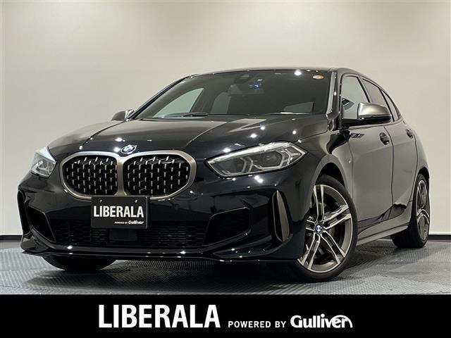 1シリーズM135i xドライブ 4WD