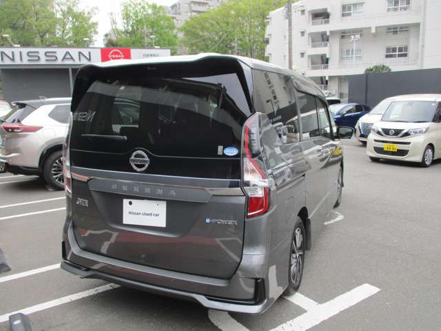 セレナ1.2 e-POWER ハイウェイスターV