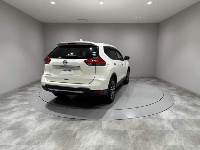 エクストレイル2.0 20Xi 4WD