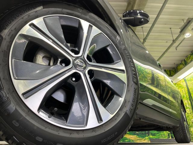 �y����17�C���`�A���~�z�C�[���z�O�ςɃ}�b�`���������A���~�z�C�[���𑕒����Ă���܂��B�e��ЊO�A���~�z�C�[����A�X�^�b�h���X�^�C�����戵�����Ă���܂��B���񂲑��k����������