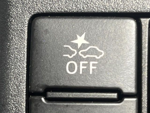 �y�X�}�[�g�A�V�X�g�z���s���ɑO���̎ԗ�����F�����A�Փ˂������Ȏ��͌x��ƃu���[�L�ŏՓˉ���Ɣ�Q�y�����A�V�X�g�B�����S�Ƀh���C�u�����y���݂��������܂��B