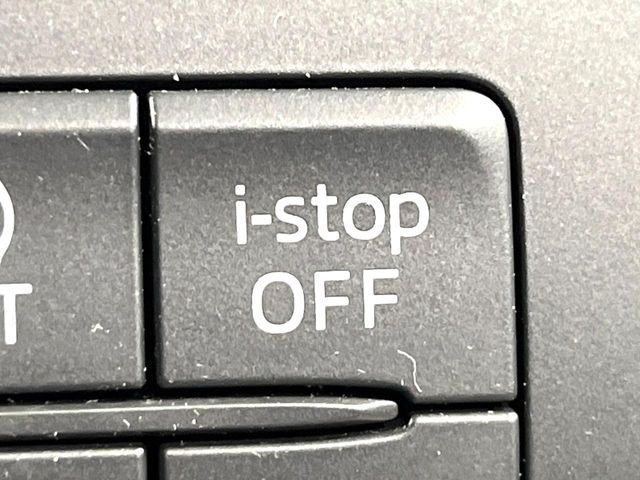 �y�A�C�h�����O�X�g�b�v�z�ԐM����a�؂Œ�Ԃ����ۂɃG���W�����~���A���ʂȔR���̏����}���܂��B�R��������ی�ɂȂ���@�\��G���W���̓u���[�L�𗣂��΍Ďn�����܂��B