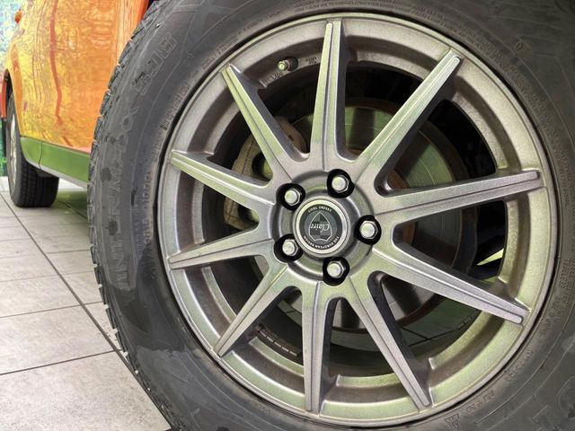 �y16�C���`�A���~�z�C�[���z�O�ςɃ}�b�`�����A���~�z�C�[���𑕒����Ă���܂��B�e��A���~�z�C�[����A�X�^�b�h���X�^�C�����戵�����Ă���܂��B���񂲑��k����������