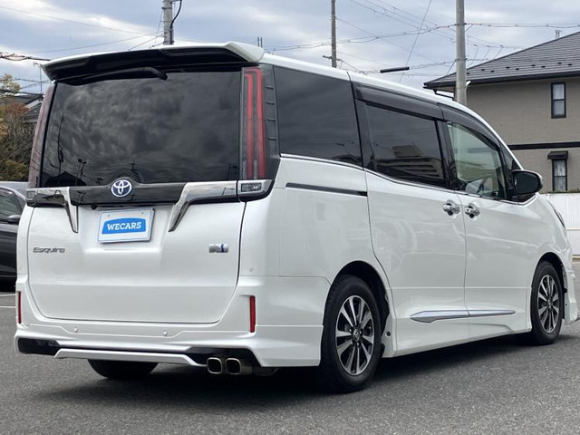 エスクァイアハイブリッド1.8 Gi プレミアムパッケージ ブラックテイラード