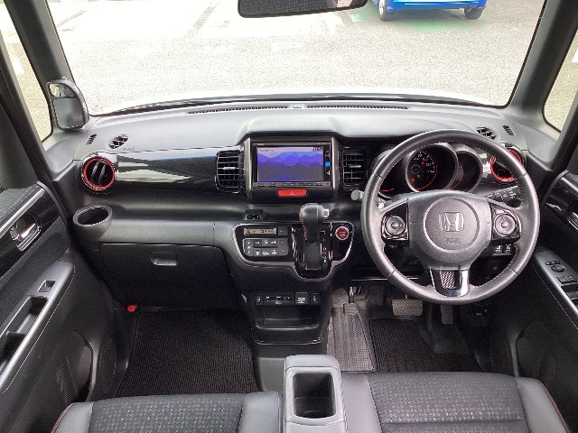 N-BOXカスタムG ターボ SSパッケージ 2トーンカラースタイル