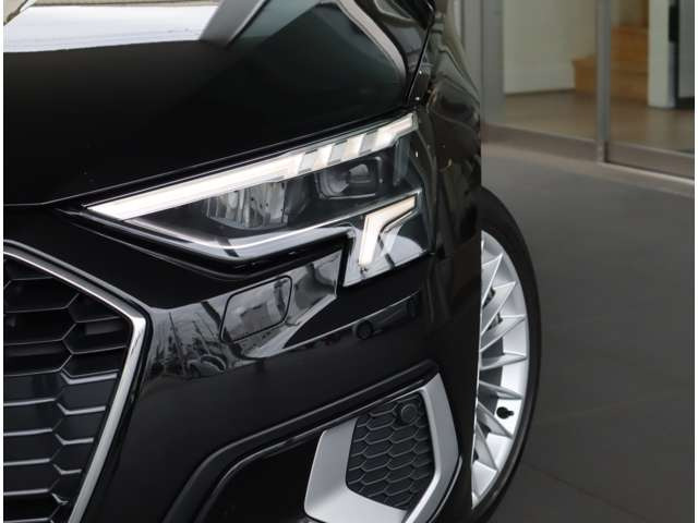 A3セダン30 TFSI アドバンスド