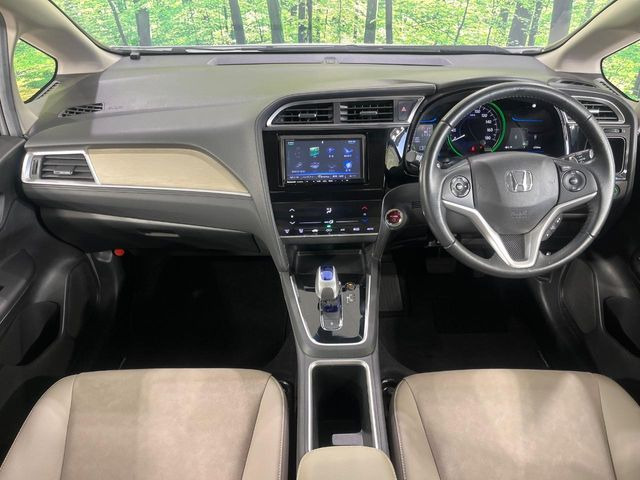 シャトル1.5 ハイブリッド X