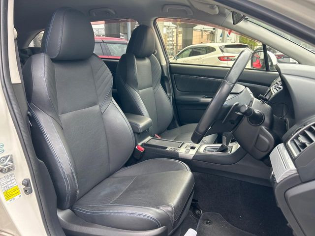 レヴォーグ2.0 GT アイサイト 4WD