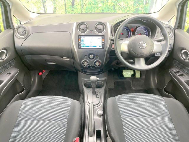 ノート1.2 X エマージェンシーブレーキパッケージ