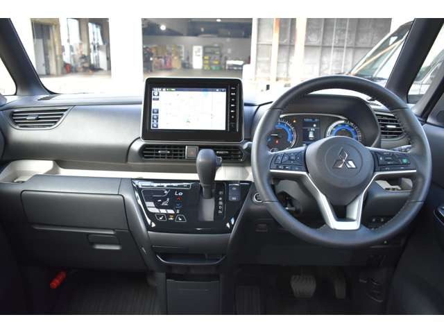 デリカミニT プレミアム リミテッド エディション 4WD