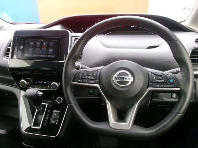 セレナ2.0 ハイウェイスターV