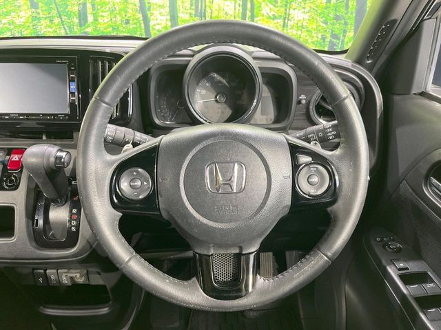 �y�X�e�A�����O�X�C�b�`�z�^�]���A�O������ڐ������炷���ƂȂ��A�I�[�f�B�I���̑��삪�\�ȕ֗��@�\!���S&���K�ȃh���C�u�����o���Ă���܂���