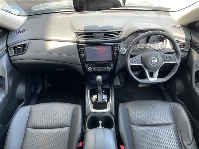 エクストレイル2.0 20Xi 4WD