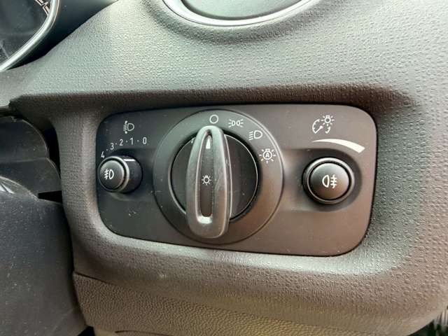 �C�ɂȂ邨�Ԃ�����܂�����E�̓d�b�ԍ����璼�ڂ��X�ɂ��₢���킹���������B�x�����@����ԗ����A��Ԃ܂łȂ�ł������������Ē����܂��B�X�^�b�t�ꓯ���A�����҂����Ă���܂��B