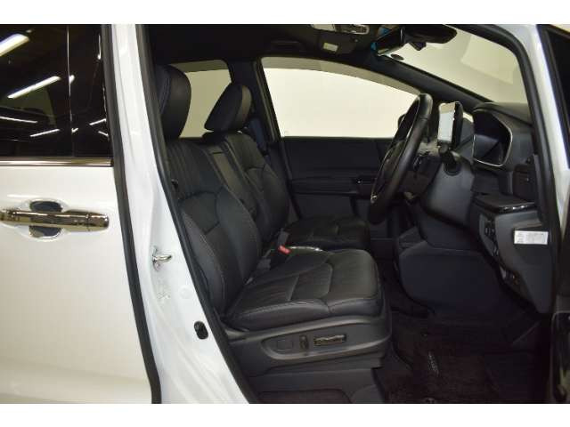 オデッセイ2.0 e:HEV アブソルート EX ブラックエディション