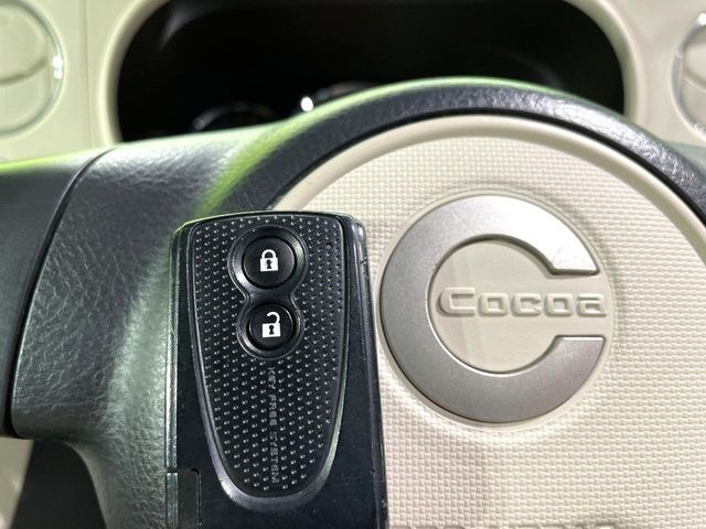 �y�L�[�t���[�V�X�e���z�J�o����|�P�b�g�ɓ��ꂽ�܂܂ł��h�A�̎{���E�������\�ȃX�}�[�g�L�[�𑕔��B�G���W���̃I���E�I�t�����J�M�����o���K�v����������Ƃ��Ă��֗��ł���