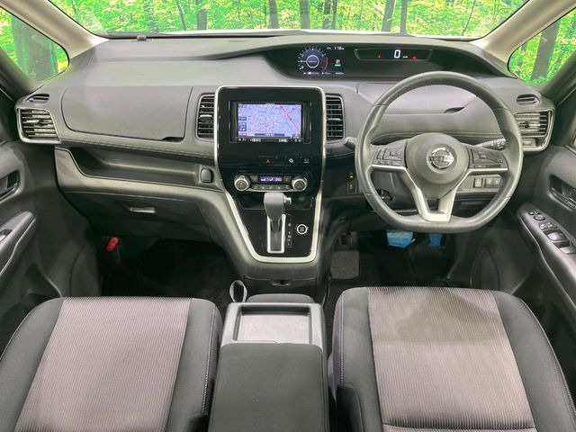 セレナ2.0 ハイウェイスター Vセレクション