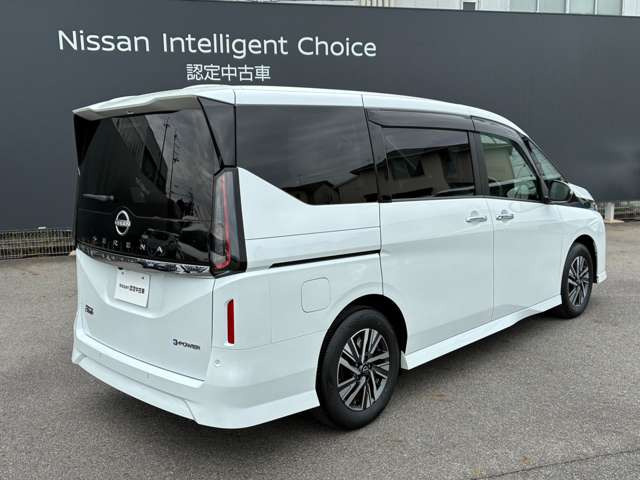 セレナ1.4 e-POWER ハイウェイスターV