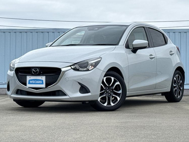 デミオ1.3 13S ノーブル クリムゾン