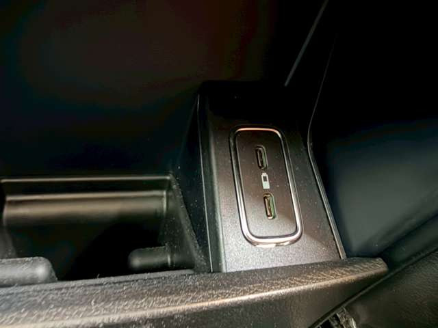 �C�ɂȂ邨�Ԃ�����܂�����E�̓d�b�ԍ����璼�ڂ��X�ɂ��₢���킹���������B�x�����@����ԗ����A��Ԃ܂łȂ�ł������������Ē����܂��B�X�^�b�t�ꓯ���A�����҂����Ă���܂��B