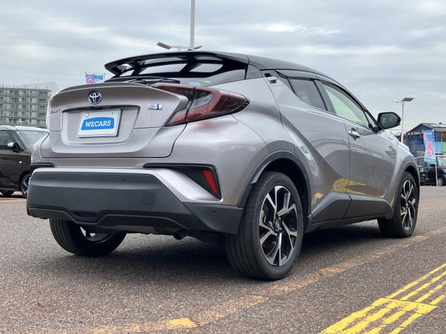 C-HRハイブリッド 1.8 G LED エディション